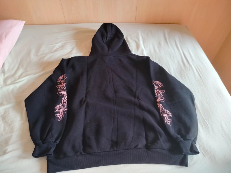 Felpa gu pequeno ed limitata Vinted