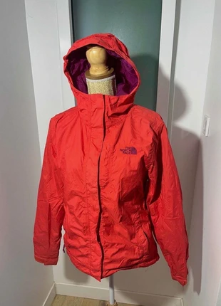 Veste The North Face rouge taille S, marke: The North Face, zustand: Gut, größe: S, 29,90 €, 32,10 € beinhaltet Vinted-Käuferschutz Pro