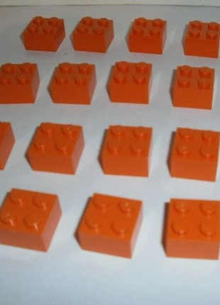 Lot pièces LEGO City: 20 briques oranges 2x2x1
