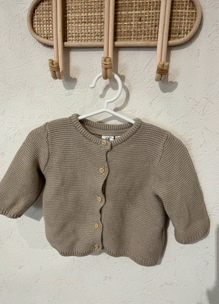 Gilet marron H&M, marca: H&M, estado: Muito bom, tamanho: 3-6 meses / 62 cm, €6.00, €7.00 inclui Proteção do Comprador