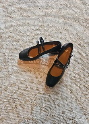 Baies noires, taille 37 éram, brand: éram, condizioni: Nuovo con cartellino, taglia: 37, €22.90, €24.75 include la Protezione acquisti