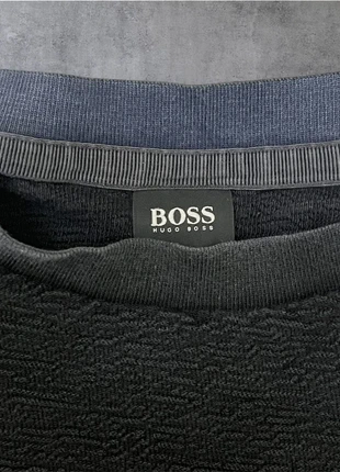 Felpa Hugo Boss blu in cotone taglia M con patch logo sulla manica, marke: Hugo Boss, zustand: Gut, größe: M, 16,90 €, 18,45 € inklusive Vinted-Käuferschutz