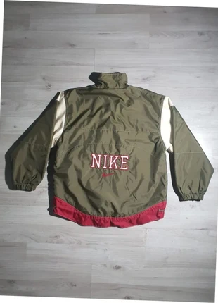 Veste de ski/ Veste nike vintage 90's taille s logo brodé, brand: Nike, condizioni: Ottime, taglia: S, €50.00, €53.20 include la Protezione acquisti