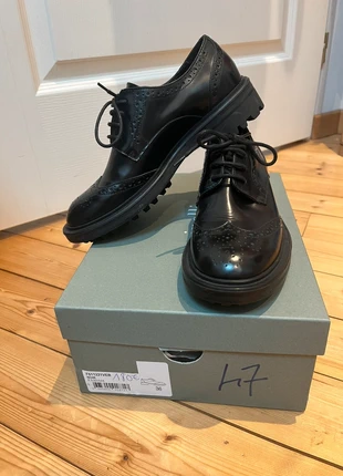 Derbies minelli noires, marque: Minelli, état: Neuf avec étiquette, taille: 36, 99,00 €, 104,65 € Protection acheteurs incluse