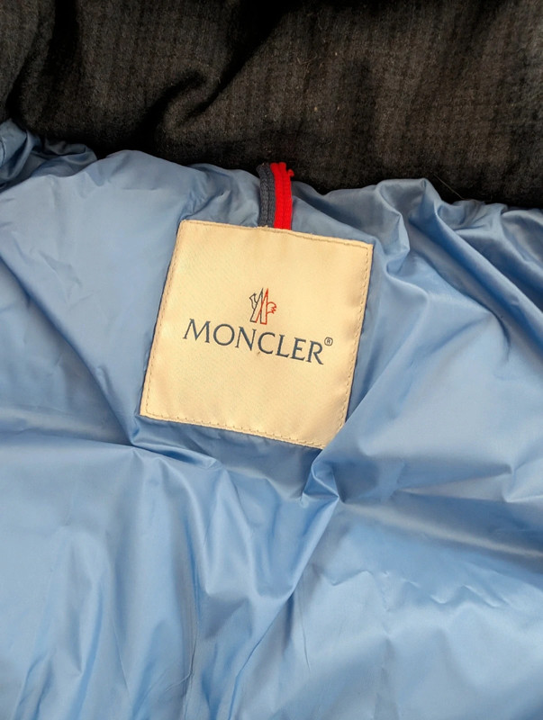 Moncler montgenevre jacket size 3 | Vinted