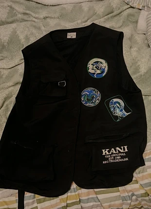 Gilet Karl Kani, marque: Karl Kani, état: Neuf sans étiquette, taille: XL, 22,00 €, 23,80 € Protection acheteurs incluse