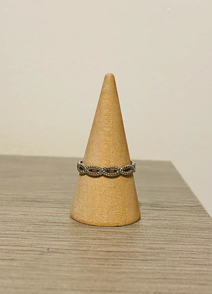 Bague fine ajustable argenté torsadée acier inoxydable, marke: Boutique Parisienne, zustand: Sehr gut, größe: Größenverstellbar, 7,00 €, 8,05 € beinhaltet Vinted-Käuferschutz Pro