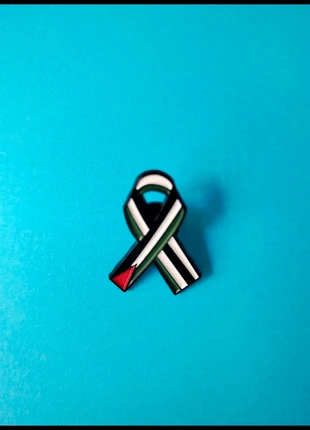 Pin's soutien Palestine, marque: Pin's, état: Très bon état, 3,50 €, 4,38 € Protection acheteurs incluse