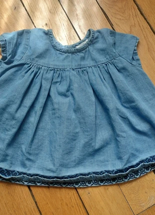 Blouse en chambray brodée 9 mois, merk: Bout'chou, staat: Heel goed, maat: 9-12 maanden / 74 cm, € 4,00, € 4,90 inclusief Kopersbescherming