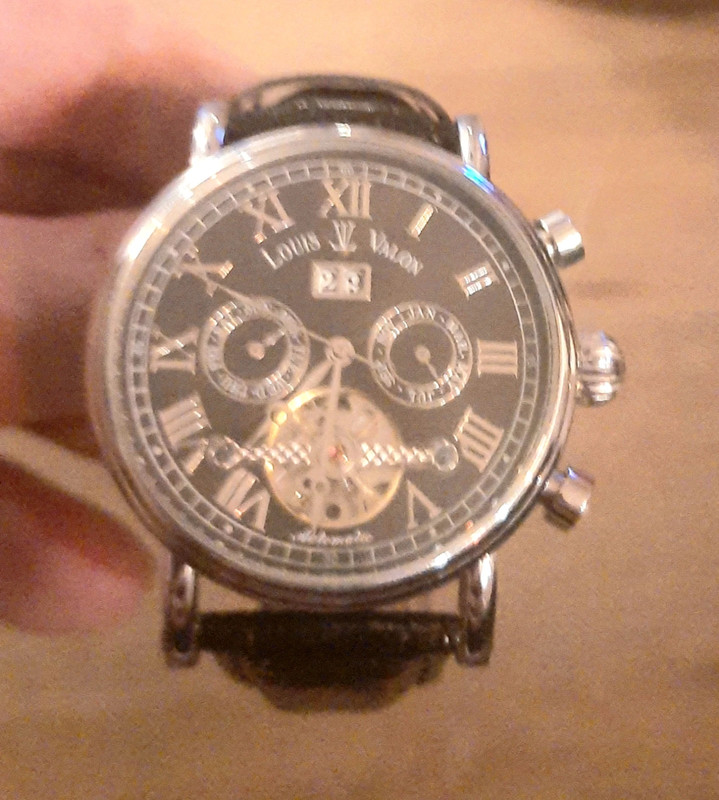 Orologio louis 2025 vuitton amazon