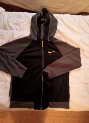 felpa con zip , marke: Zip, zustand: Gut, größe: M, 4,00 €, 4,90 € inklusive Vinted-Käuferschutz