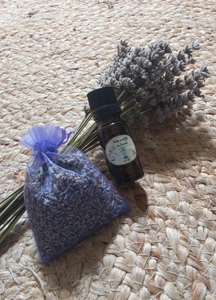 Flacon 10 ml huile essentielle de lavande + sachet de fleurs sèches, marca: Lavande, estado: Como nuevo, 4,50 €, 5,43 € Protección al comprador incluida