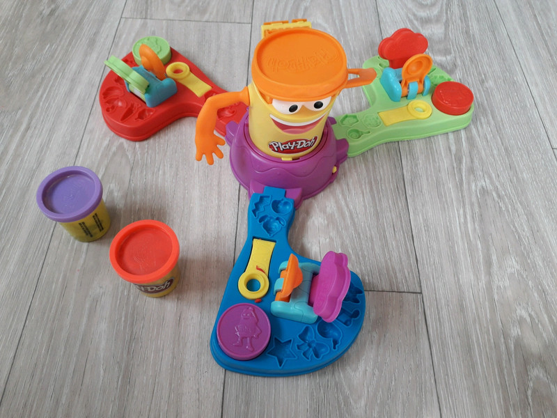 Jeu de société enfant avec Pâte à modeler Play-Doh Gob'Fou