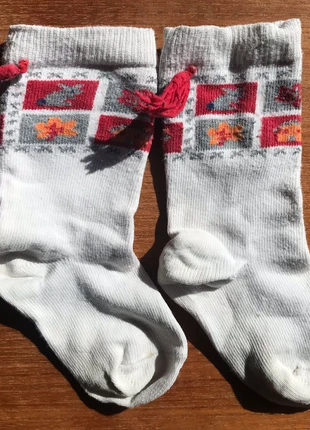 Chaussettes blanches Kiabi 18-20, brand: Kiabi, condition: Very good, size: EU 16 - 18, €2.50, €3.33 includes Buyer Protection