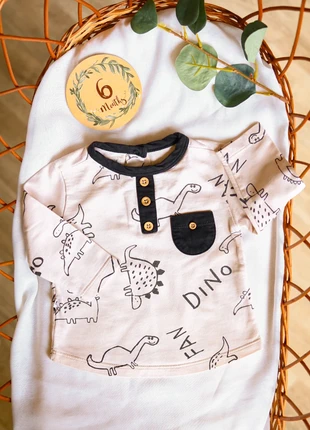 T-shirt manches longues crème motif dino col boutons bois, Cigit, 6 mois, merk: Cigit, staat: Heel goed, maat: 3-6 maanden / 62 cm, € 4,00, € 4,90 inclusief Kopersbescherming Pro