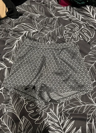 Black and silver shorts , brand: Ally, condition: Very good, size: S / 8, £2.99, £3.84 includes Buyer Protection