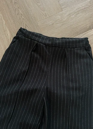 H&M pantalon blauw gestreept maat M, marque: H&M, état: Neuf sans étiquette, taille: M / 38 / 10, 2,00 €, 2,80 € Protection acheteurs incluse