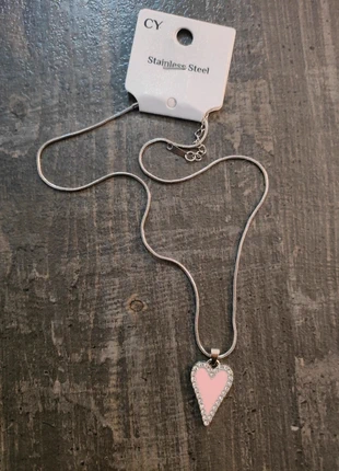Collana a cuore rosa con brillantini + orecchini cuore love stainless steel acciaio, brand: Pink, condizioni: Nuovo con cartellino, €9.00, €10.15 include la Protezione acquisti