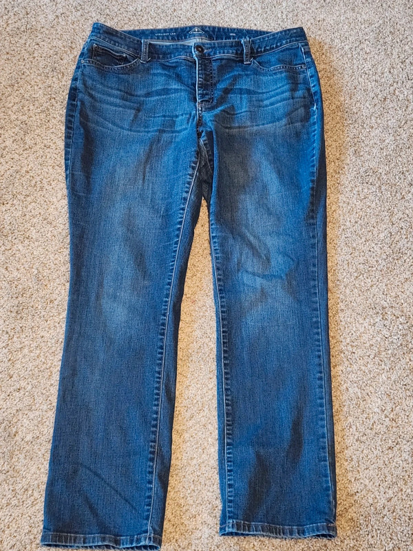 Women's St johns bay sz 16WL jeans 3