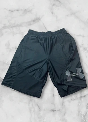 Short Sport Under Armour Noir Loose Fit Logo Côté Taille L, marque: Under Armour, état: Bon état, taille: L, 16,00 €, 17,50 € Protection acheteurs incluse