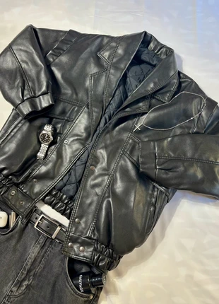 Leather Bomber Jacket 🇮🇹, marque: Rare, état: Très bon état, taille: Taille unique, 40,00 €, 42,70 € Protection acheteurs incluse