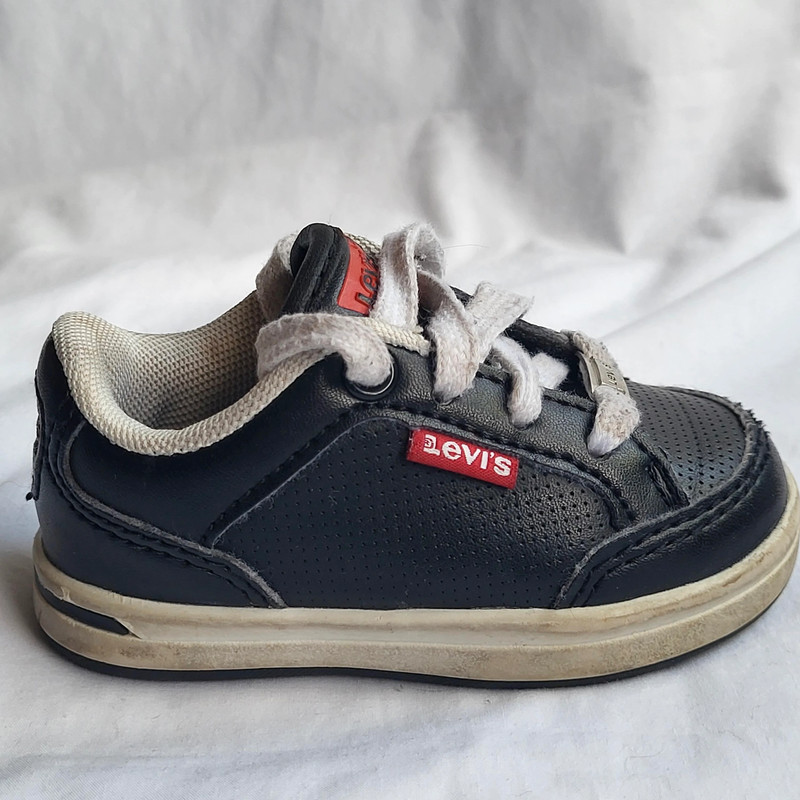 Levis Baby Shoes Black Size 4 Toddler 1