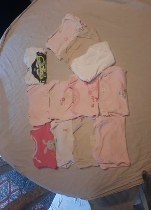 Lot bodies, estado: Bom, tamanho: 12-18 meses / 80 cm, €1.50, €2.28 inclui Proteção do Comprador