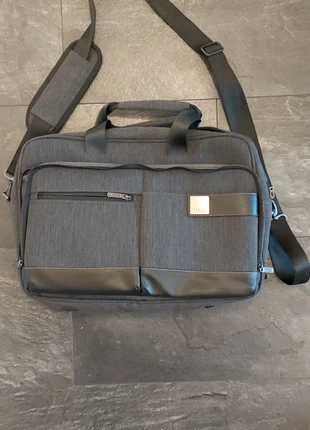 Titan tas, merk: Titan, staat: Heel goed, € 25,00, € 26,95 inclusief Kopersbescherming