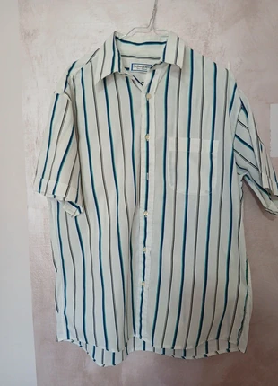 Camicia Yves Saint Laurent, brand: Yves Saint Laurent, condizioni: Nuovo senza cartellino, taglia: L, €30.00, €32.20 include la Protezione acquisti