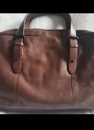 Saccoche cuir ikks marron, merk: IKKS, staat: Nieuw met prijskaartje, € 79,00, € 83,65 inclusief Kopersbescherming