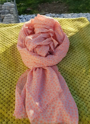 echarpe avec motifs petites etoiles, brand: Promod, condizioni: Ottime, €3.00, €3.85 include la Protezione acquisti