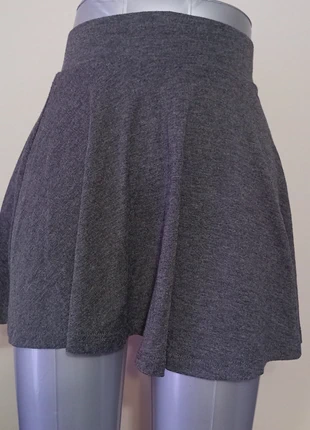 jupe patineuse Jennyfer, marca: Jennyfer, estado: Muito bom, tamanho: XS / 34 / 6, €3.50, €4.38 inclui Proteção do Comprador