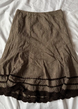 Stunning Y2K 90s wool look brown skirt with lace trim, brand: Talbots, condition: Very good, size: M / UK 12-14, £18.00, £19.60 includes Buyer Protection