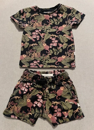 Set calção e t-shirt, marca: Your Wishes, estado: Muito bom, tamanho: 9-12 meses / 74 cm, €12.00, €13.30 inclui Proteção do Comprador