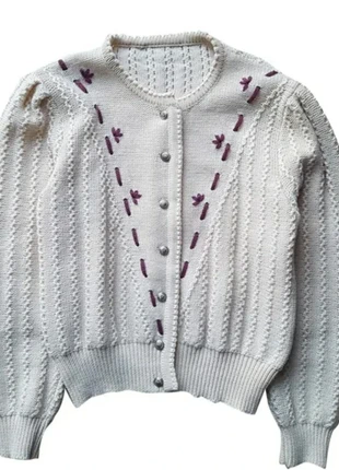 Cardigan autrichien vintage, brand: Vintage, condition: Very good, size: S / 36 / 8, €65.00, €68.95 includes Buyer Protection