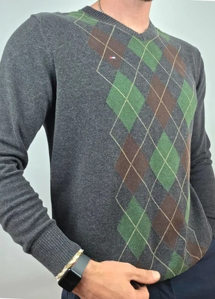 Pull Tommy Hilfiger col v gris taille M, marke: Tommy Hilfiger, zustand: Sehr gut, größe: M, 23,00 €, 24,85 € beinhaltet Vinted-Käuferschutz Pro