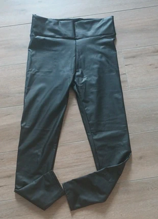 Legging simili cuir, marque: Shein, état: Neuf sans étiquette, taille: L / 40 / 12, 2,00 €, 2,80 € Protection acheteurs incluse