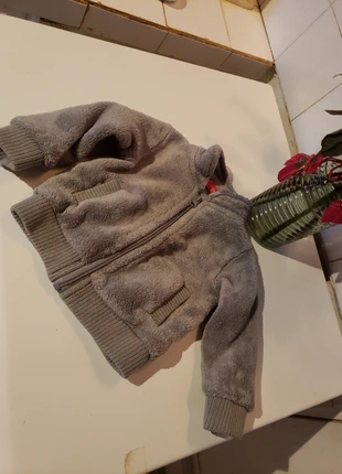 Gilet , merk: Tissaia, staat: Heel goed, maat: 12-18 maanden / 80 cm, € 2,00, € 2,80 inclusief Kopersbescherming