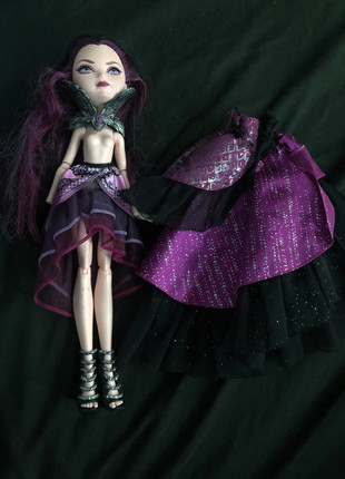 Raven queen legacy day ever after high eah doll pop - Vinted