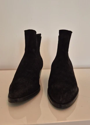 Zwart enkelLaarzen van Pollini, merk: Pollini, staat: Heel goed, maat: 36, € 70,00, € 74,20 inclusief Kopersbescherming