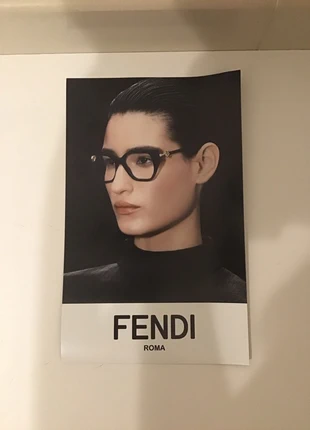 2 Poster di Fendi Originali Magnetici, brand: Fendi, condizioni: Nuovo senza cartellino, €5.00, €5.95 include la Protezione acquisti