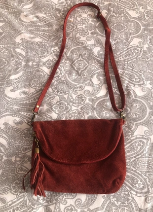 Sac bandoulière en daim marron, état: Très bon état, 5,00 €, 5,95 € Protection acheteurs incluse