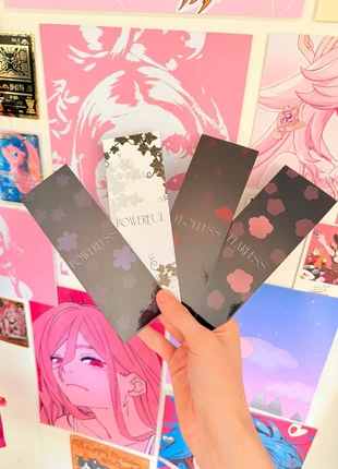 The Powerless Trilogy Lauren Roberts - waterproof boekenlegger set van 4, marque: FairyLoot, état: Très bon état, 7,50 €, 8,58 € Protection acheteurs incluse