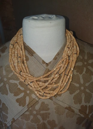 Collier en bois multi brins, zustand: Sehr gut, 6,00 €, 7,00 € inklusive Vinted-Käuferschutz