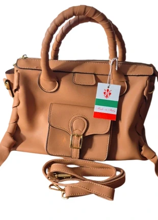 Sac camel chic made in italy élégance intemporelle et raffinement italien, marque: Made In Italy, état: Neuf avec étiquette, 29,00 €, 31,15 € Protection acheteurs incluse