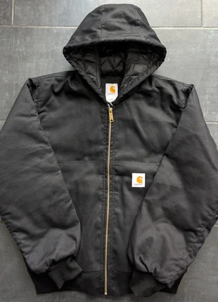 The 2025 active reworked jacket in black, brand: Carhartt, condizioni: Nuovo senza cartellino, taglia: L, €99.00, €104.65 include la Protezione acquisti Pro