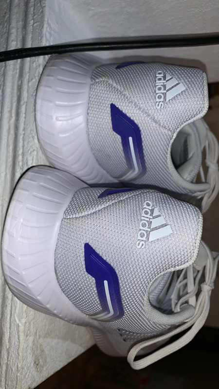 Chaussures Homme taille 43 1 3 Adidas neuves Vinted