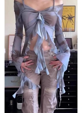 Haut plongeant gris, marke: Glamour, zustand: Sehr gut, größe: S / 36 / 8, 28,00 €, 30,10 € beinhaltet Vinted-Käuferschutz Pro