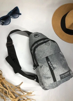 Stylish Gray Sling Backpack with USB Port - Casual and Functional, état: Neuf sans étiquette, 9,95 €, 11,15 € Protection acheteurs incluse