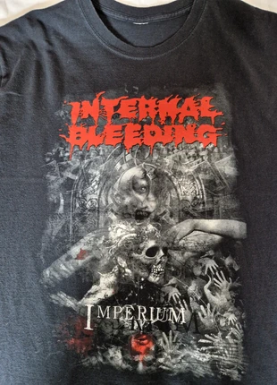 Internal Bleeding Merch T-Shirt, marke: Fruit of the Loom, zustand: Sehr gut, größe: L, 20,00 €, 21,70 € inklusive Vinted-Käuferschutz